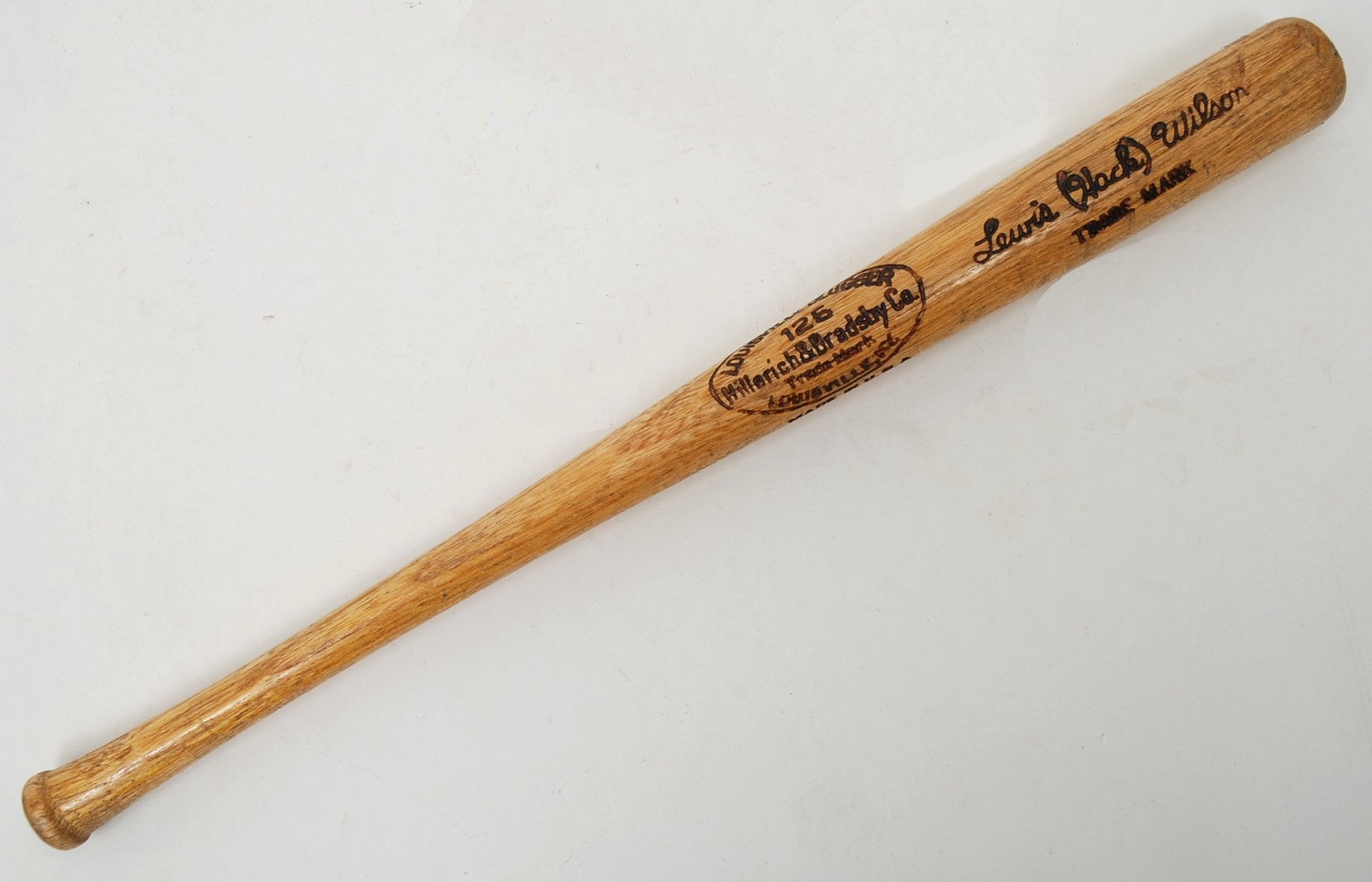 Louisville Slugger small bat for the Louisville Slugger Museum – Fun Stuff  Super Store
