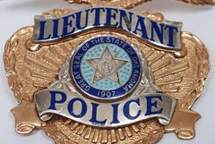 Obsolete Oklahoma Police Lieutenant Badge (Cap Piece) Entenmann-Rovin State Seal